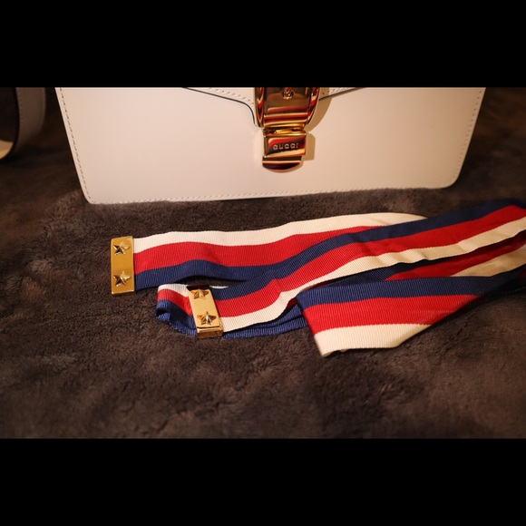 Gucci Sylvie White Small Shoulder Bag - Picture 15 of 16